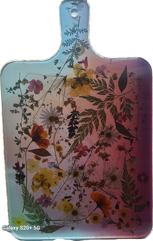 Decorative flower cutting board